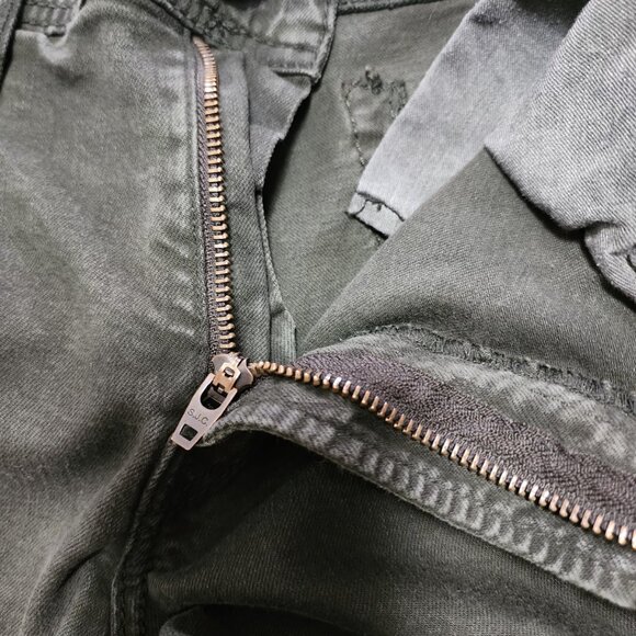 Silver Eddie Dark Green Mid Rise Relaxed Fit Straight Leg Jeans - Picture 5 of 6